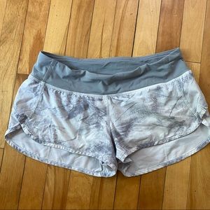 Lululemon size 6 speed up shorts
